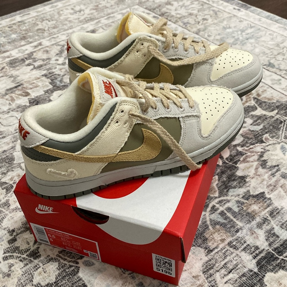 NEW! Women’s Nike Dunk Low